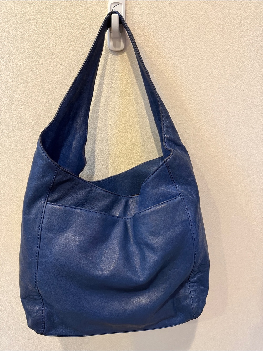 Michael Kors Crosby Navy Leather Shoulder Hobo with Zip Details - Picture 3 of 10